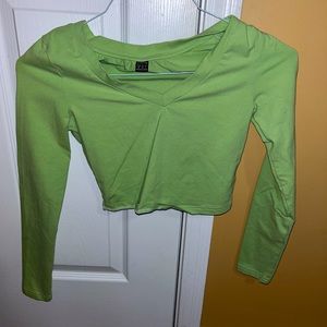 women’s xs, cropped long sleeve